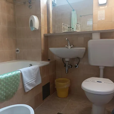 Hotel Arbia - Rio By The Banjol