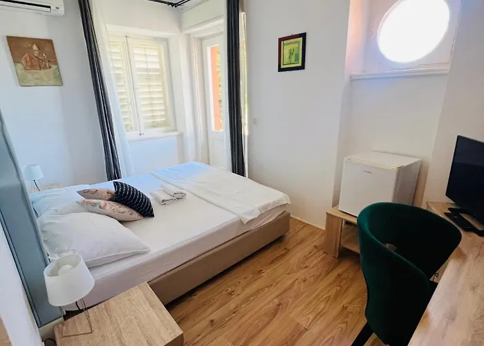 Ξενοδοχείο Arbia - Rio By The 3*